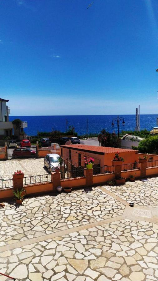 Готель La Terrazza Sul Mare Марина-ді-Камерота Екстер'єр фото