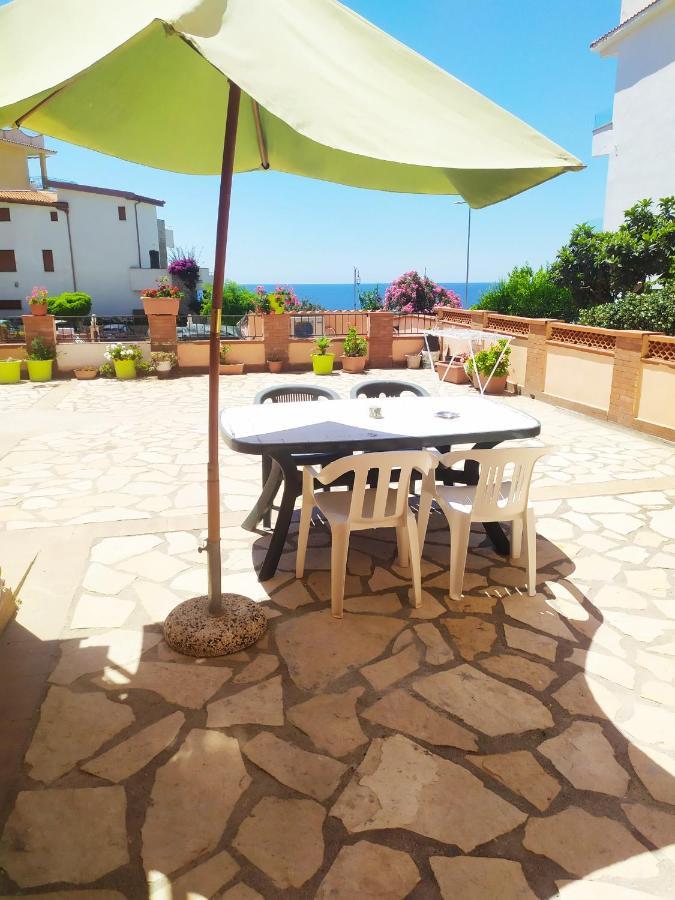 Готель La Terrazza Sul Mare Марина-ді-Камерота Екстер'єр фото